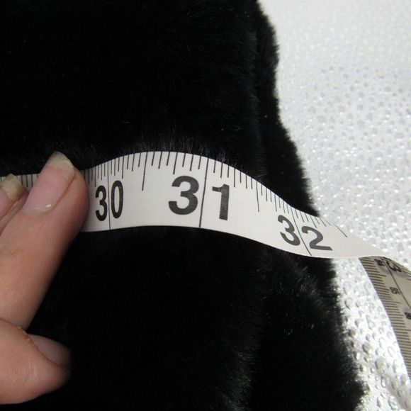 Ladies fur coat,runs small - Picture 12 of 13